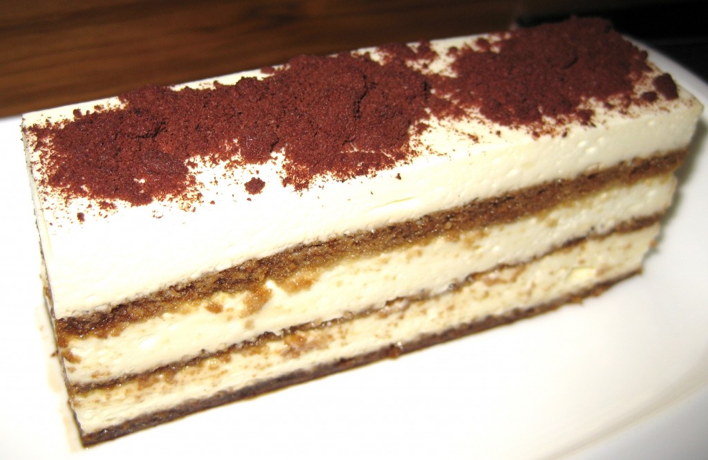 Tiramisu with coco snow