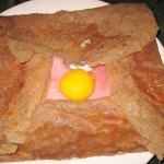 La Complète: ham or turkey, cheese and egg