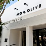 The entrance on Melrose-Place