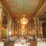 Les Ambassadeurs dining room