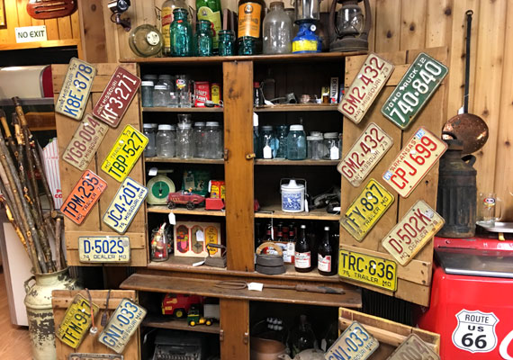 Danny's Route 66 Gas Hole, a popular souvenir shop