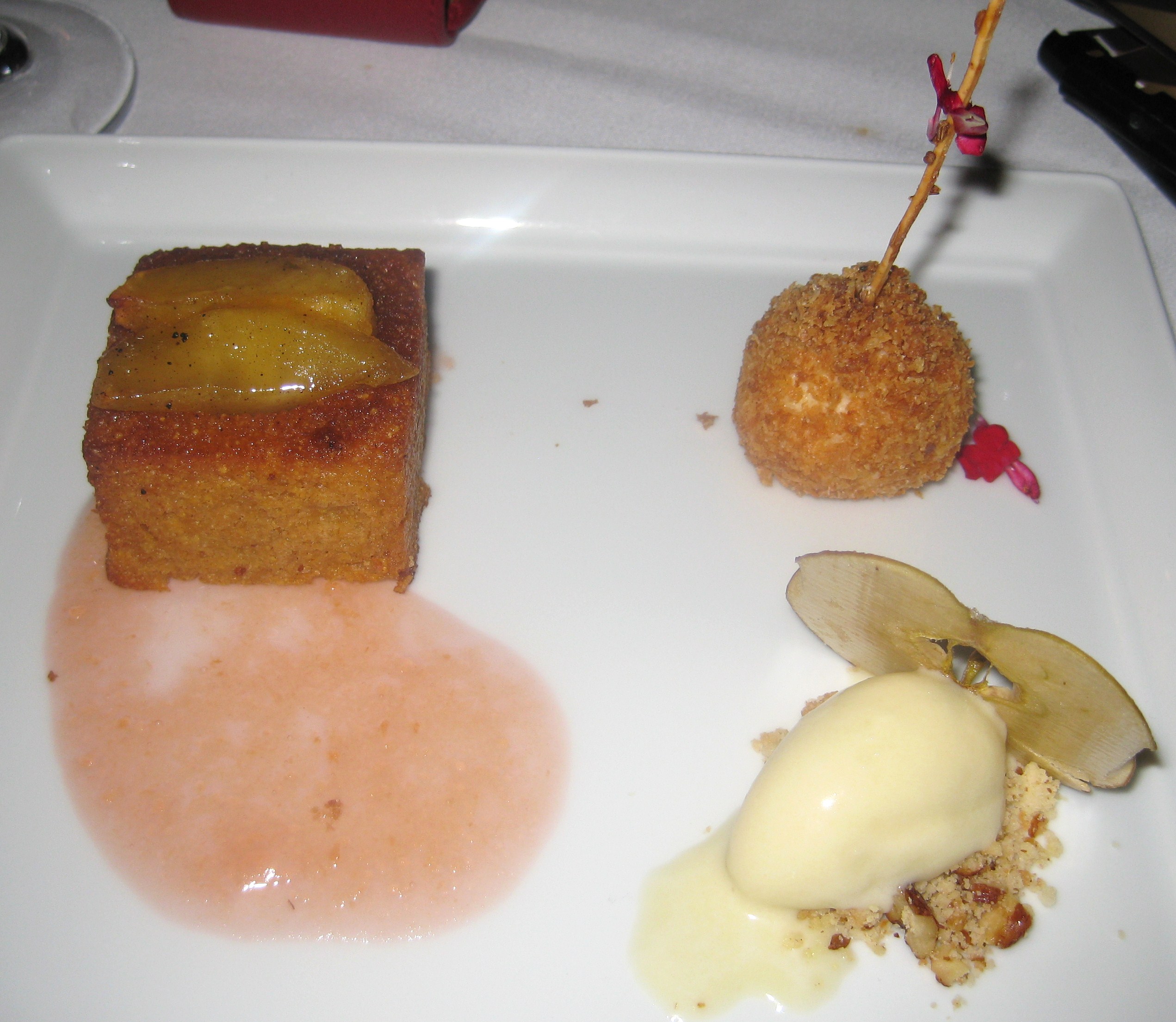 Chef Gina DePalma's Venetian apple cake