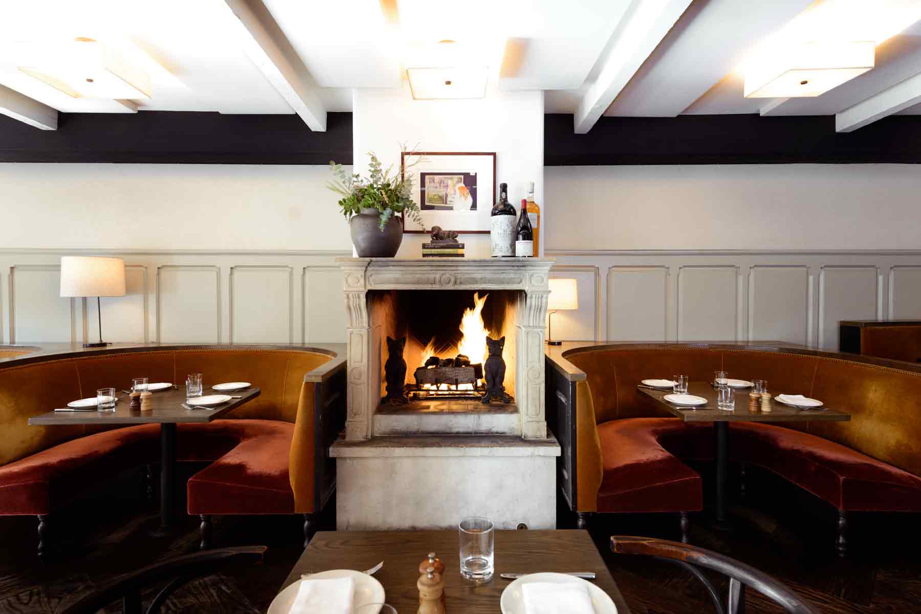 a.o.c. Los Angeles interior