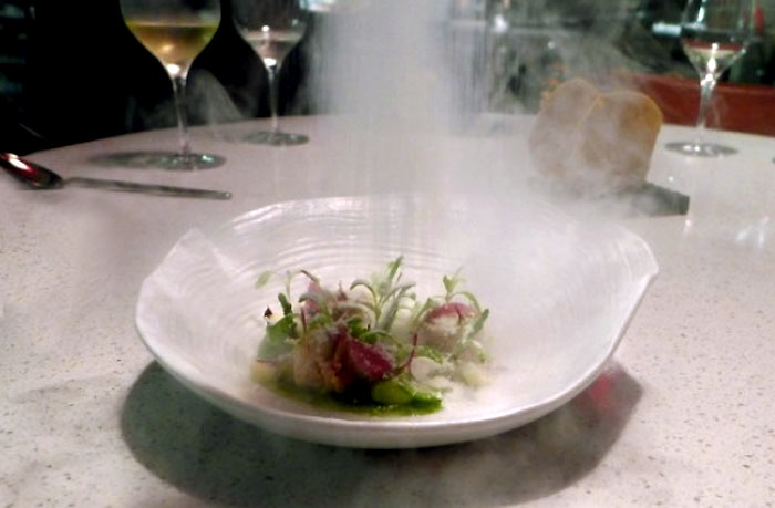 Le Chique aguachile + spider Crab + guava