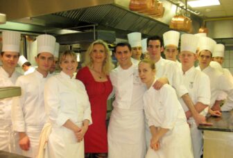 Restaurant business affcetd by the coronavirus