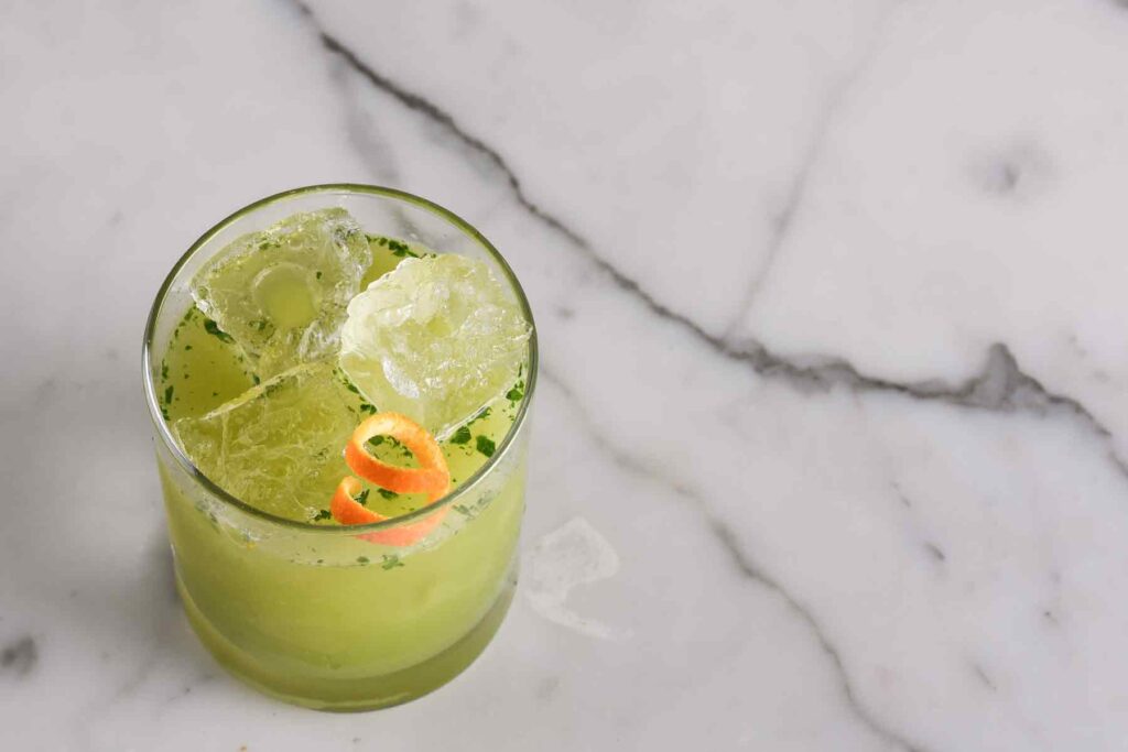Tequila cocktail Smokin Greens
