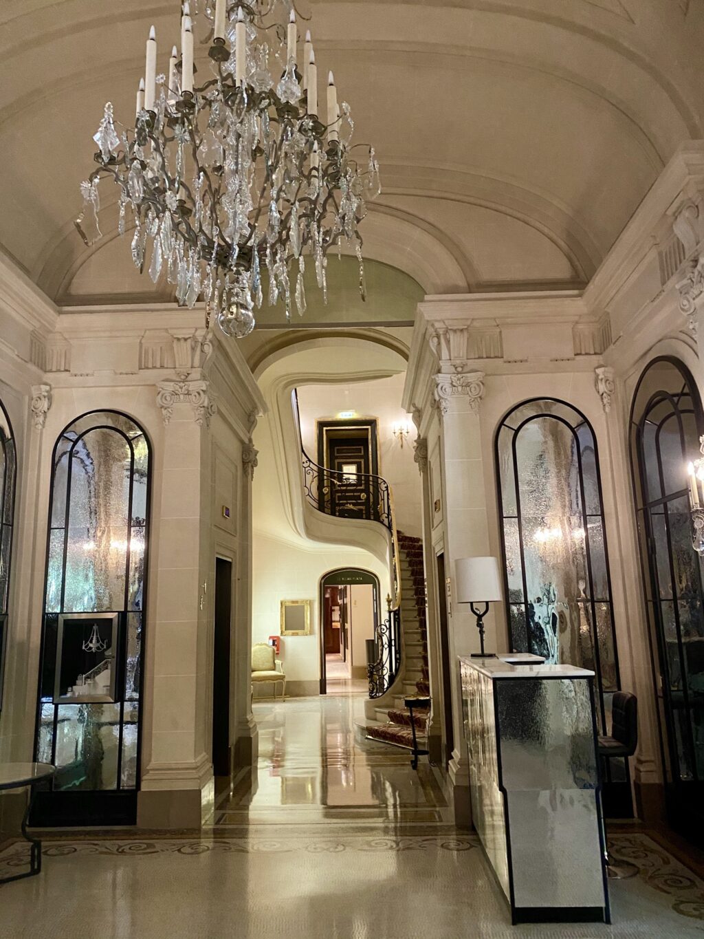 Alain Ducasse Restaurant-front desk