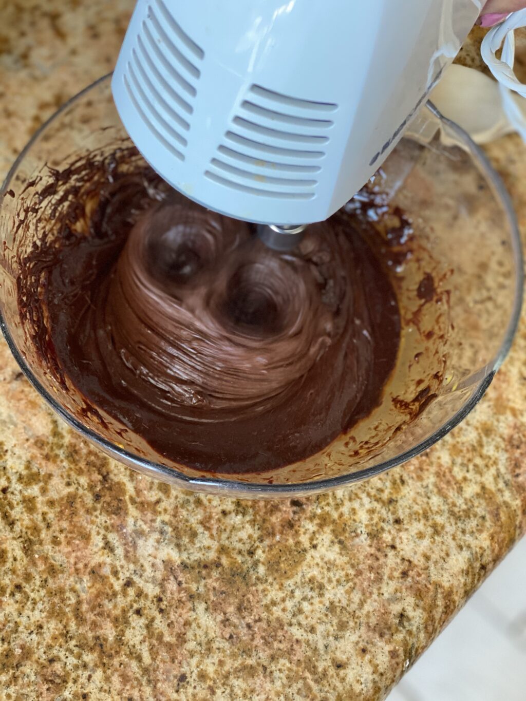 Mix the egg yolks with the chocolate