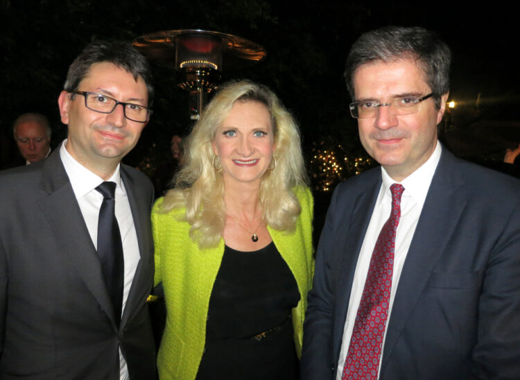 Francois Delattre Axel Cruau Sophie Gayot