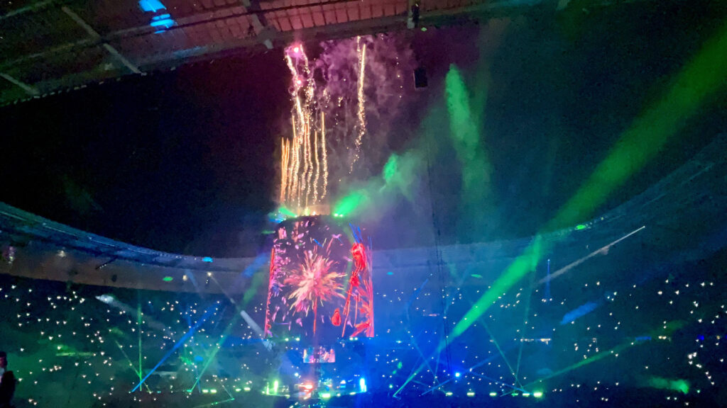 Deux d'artifice | Indochine Stade de France concert 21 mai 2022