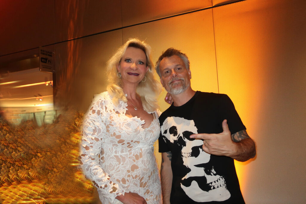 Olivier Gérard, claviériste, guitariste rythmique, compositeur | Sophie Gayot | Indochine Stade de France concert 21 mai 2022