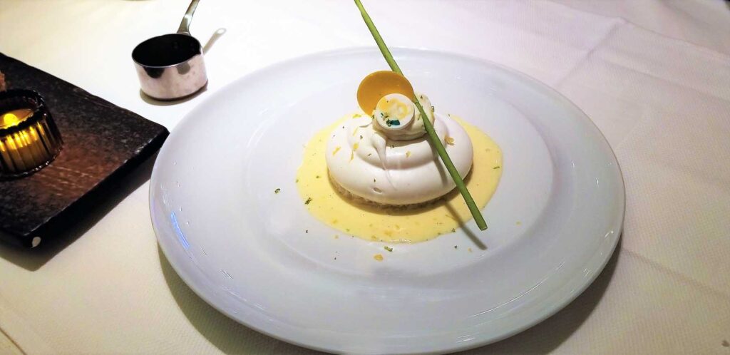 Lemon lime pavlova | Scotch 80 Prime, Palms Casino Resort, Las Vegas | Photo © Lally Barnes